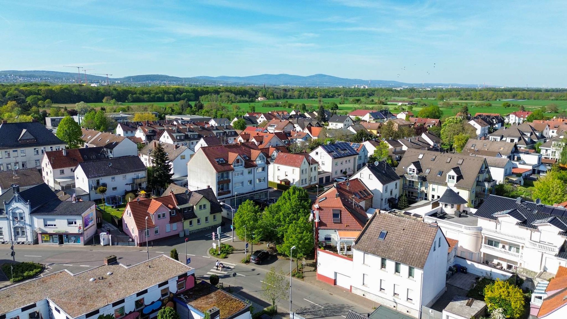 Zukunftssicherer Neubau im Kern von Eddersheim - Umgebung