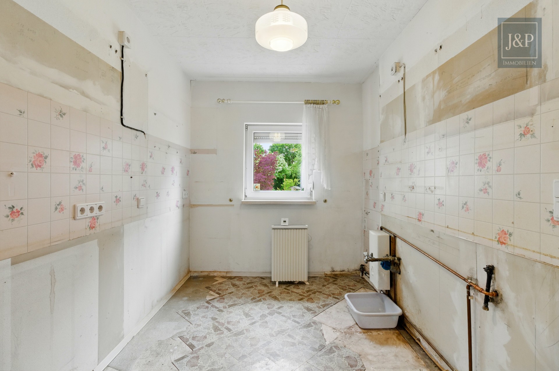 1123 m² Grundstück mit Geschichte – Gelegenheit für Umbau oder Neubau - Küche