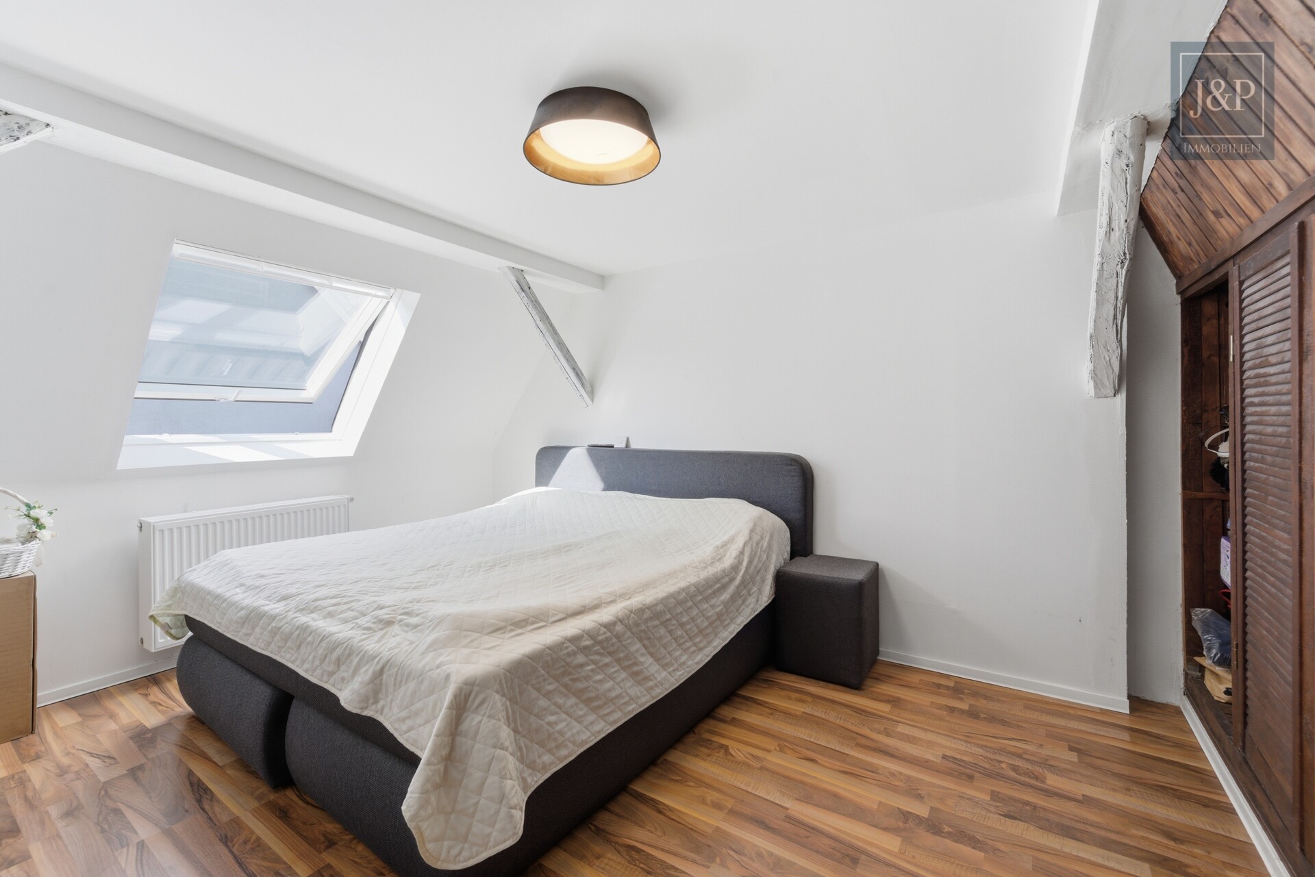 Zwei Häuser – ein Zuhause: Komplett sanierte Einfamilienhäuser für Familien in Mainz-Dexheim - Zimmer 1 Haus 2