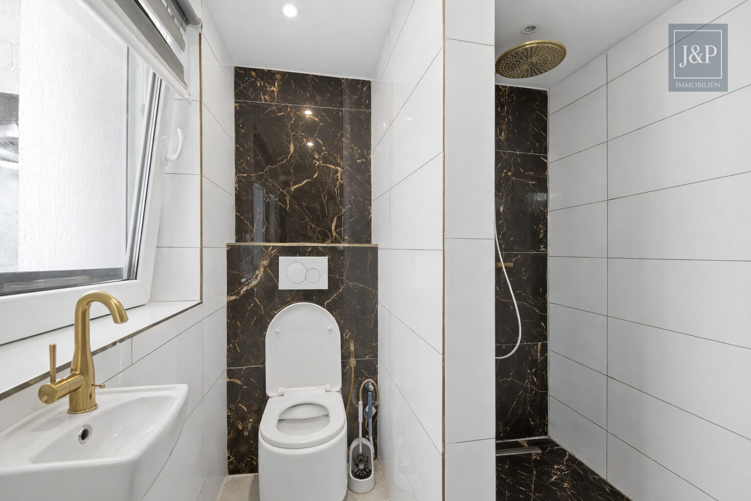 Zwei Häuser – ein Zuhause: Komplett sanierte Einfamilienhäuser für Familien in Mainz-Dexheim - Badezimmer 2 Haus 2