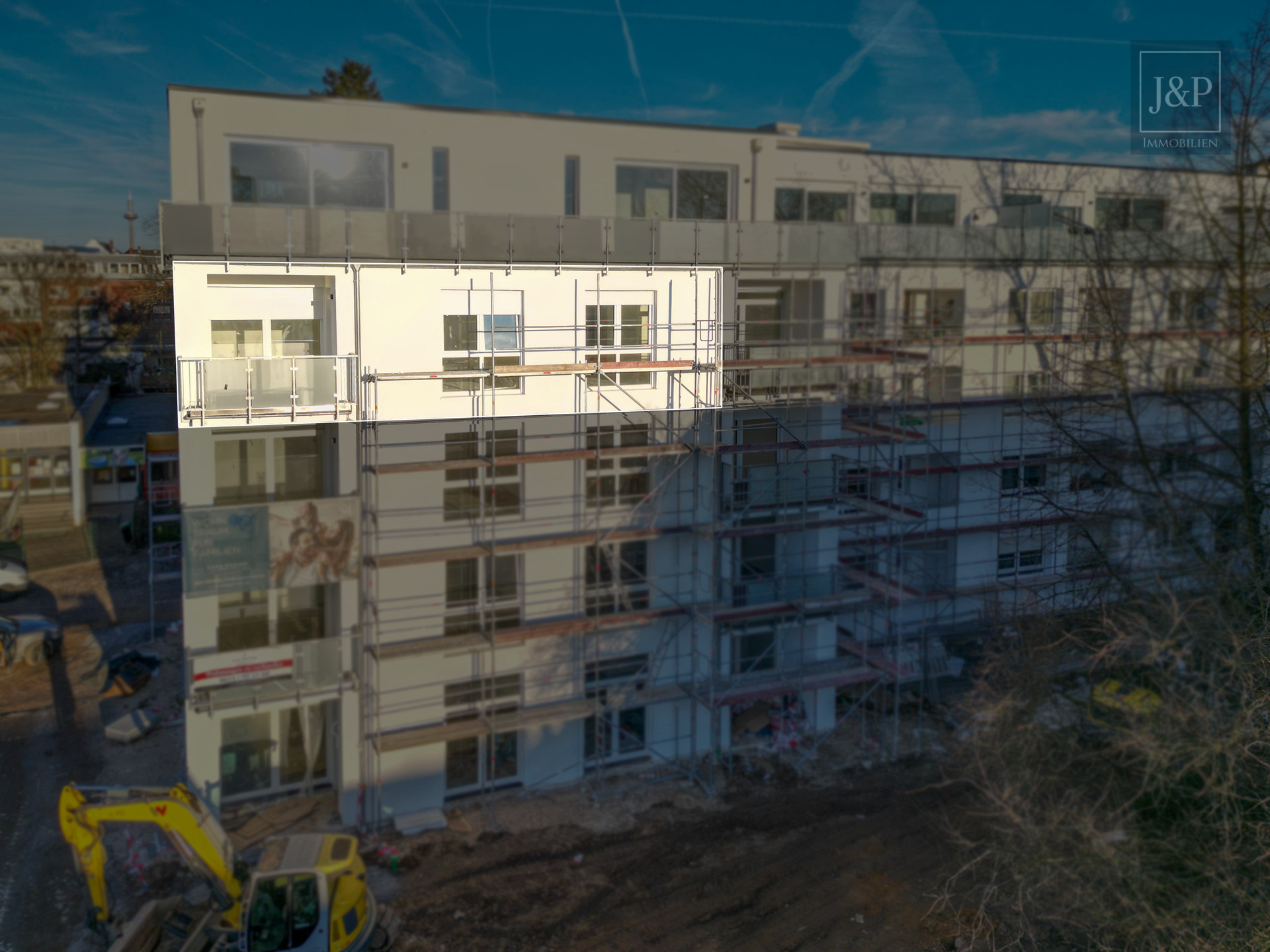 Lichtdurchflutete 3-Zimmer-Neubauwohnung mit Fußbodenheizung & großem Balkon in Rödelheim - Außenansicht Vorderseite
