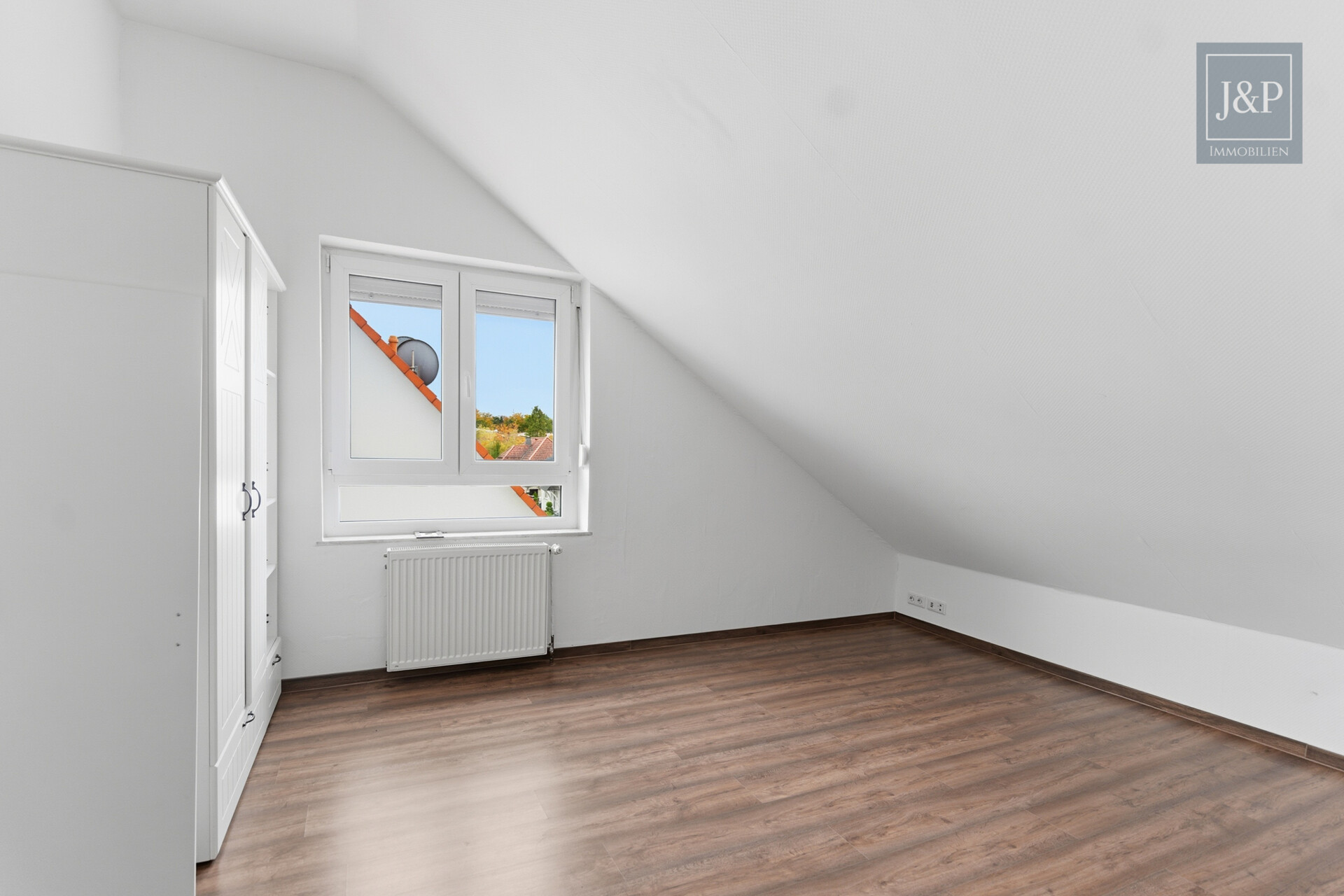 Viel Platz, viel Licht, viel Lebensqualität – bezugsfreie Doppelhaushälfte in ruhiger Umgebung! - Schlafzimmer 4