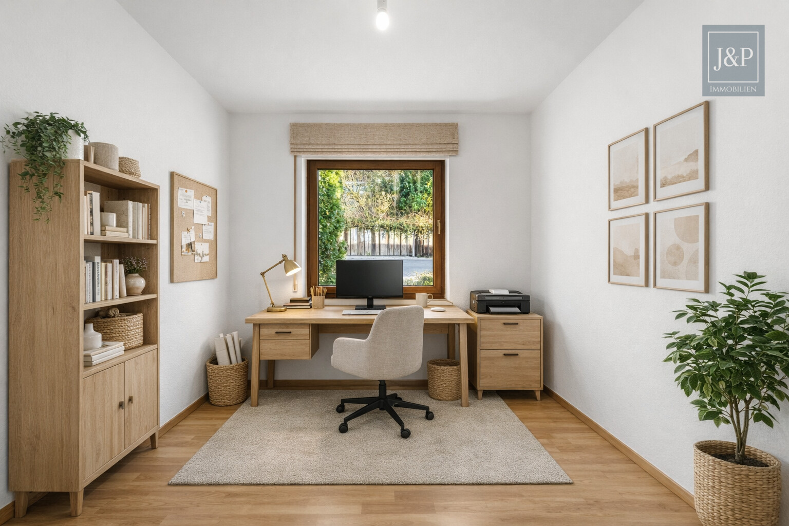 Wohnen mit Aussicht: Großzügiges Splitlevel-Haus mit Einliegerwohnung in Eppstein - Büro KI-Generiert