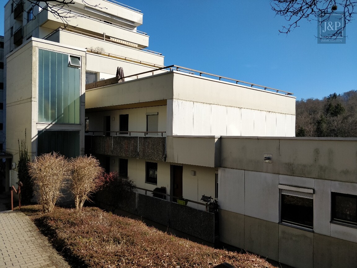 Charmante 1,5-Zimmer-Wohnung mit Balkon und Wellnessbereich - Außenansicht