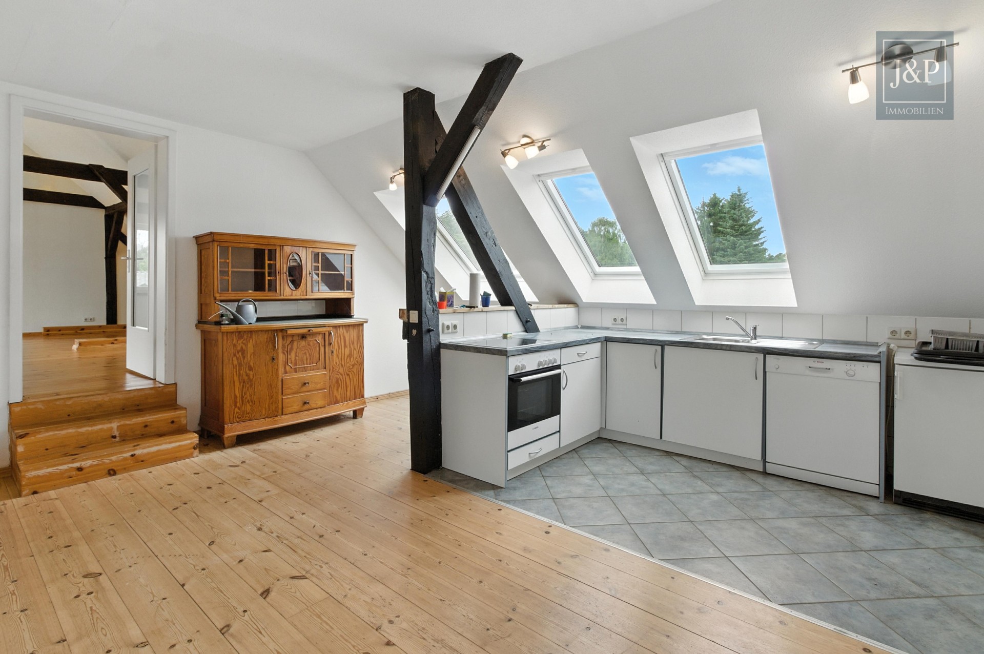 Historisches Bauernhaus mit Einliegerwohnungen, Scheune und großem Grundstück - Dachgeschoss
