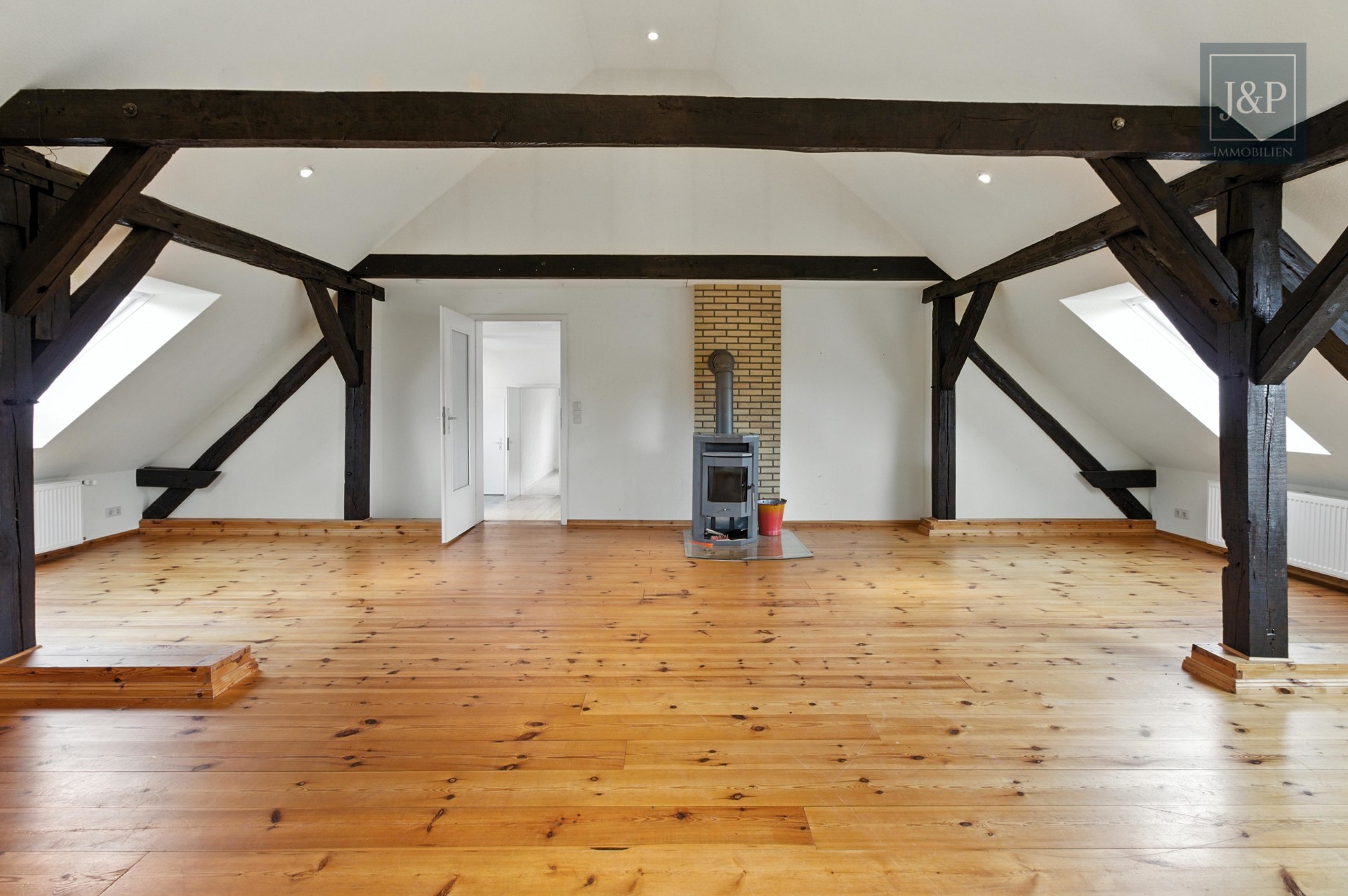 Historisches Bauernhaus mit Einliegerwohnungen, Scheune und großem Grundstück - Dachgeschoss