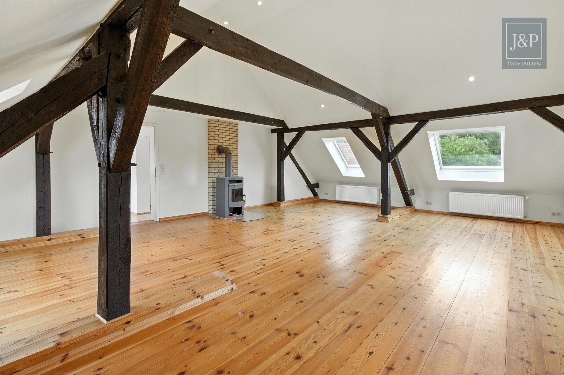 Historisches Bauernhaus mit Einliegerwohnungen, Scheune und großem Grundstück - Dachgeschoss