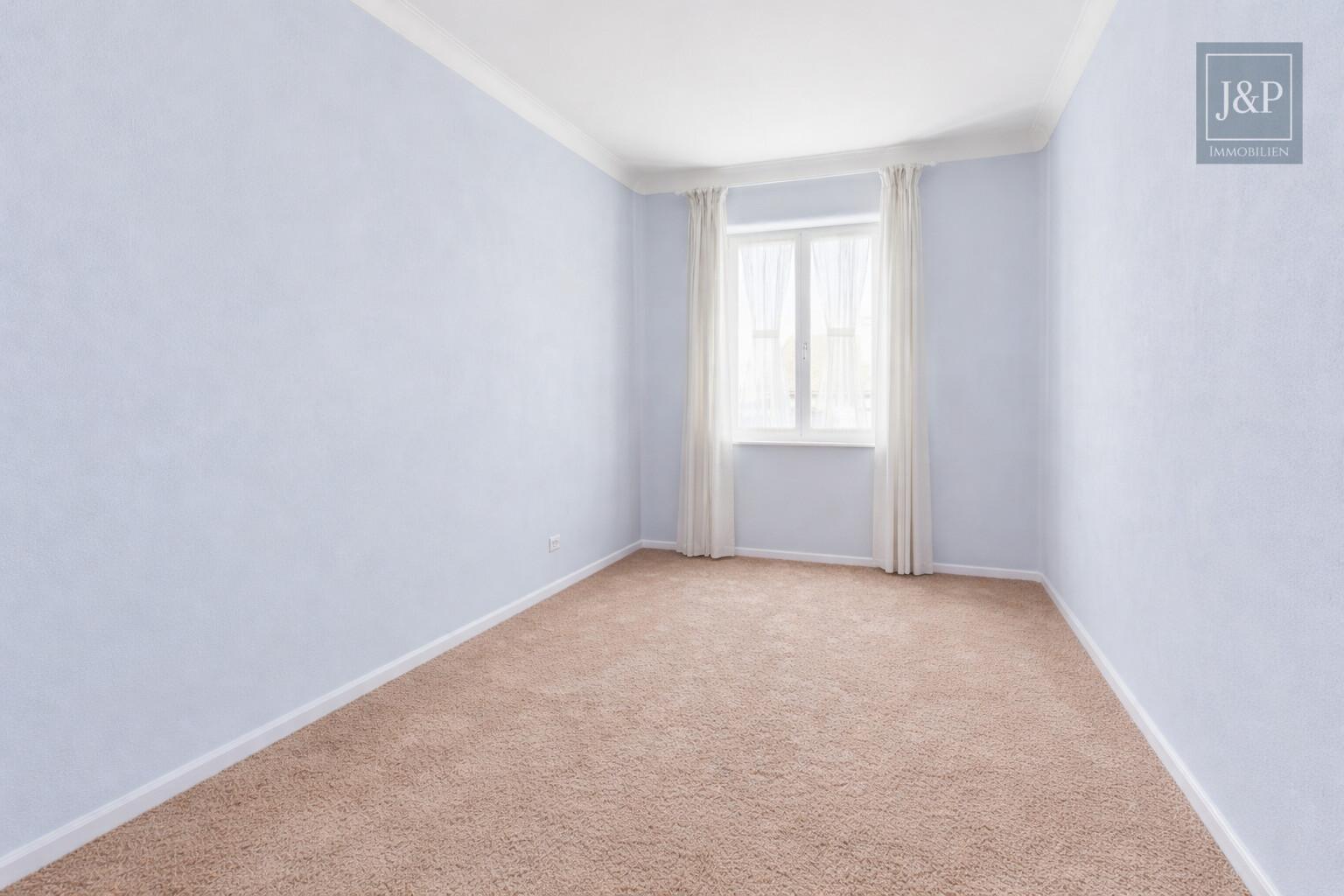 Einzigartiges Wohnkonzept nach Feng Shui – KfW-40 Anwesen inkl. Büro / ELW in Feldrandlage - Zimmer 1 EG