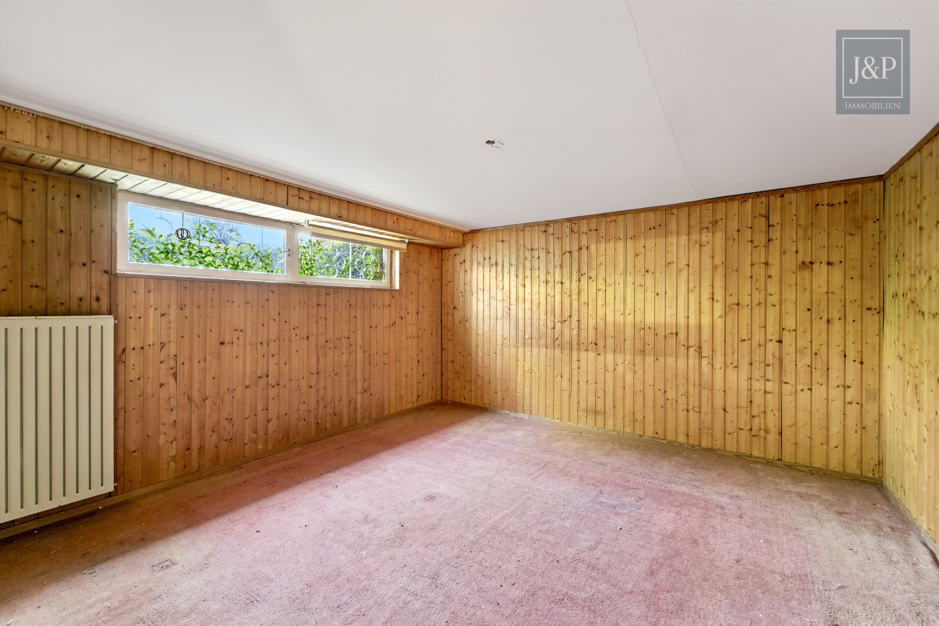 Renovierungsbedürftiges Reihenmittelhaus in ruhiger Lage mit großem Garten - KG Hobbyraum 1