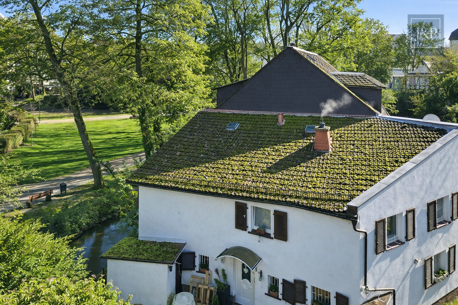 Einfamilienhaus in Frankfurt-Rödelheim | Garten | ruhige Parklage | Bauland - Aussenansicht