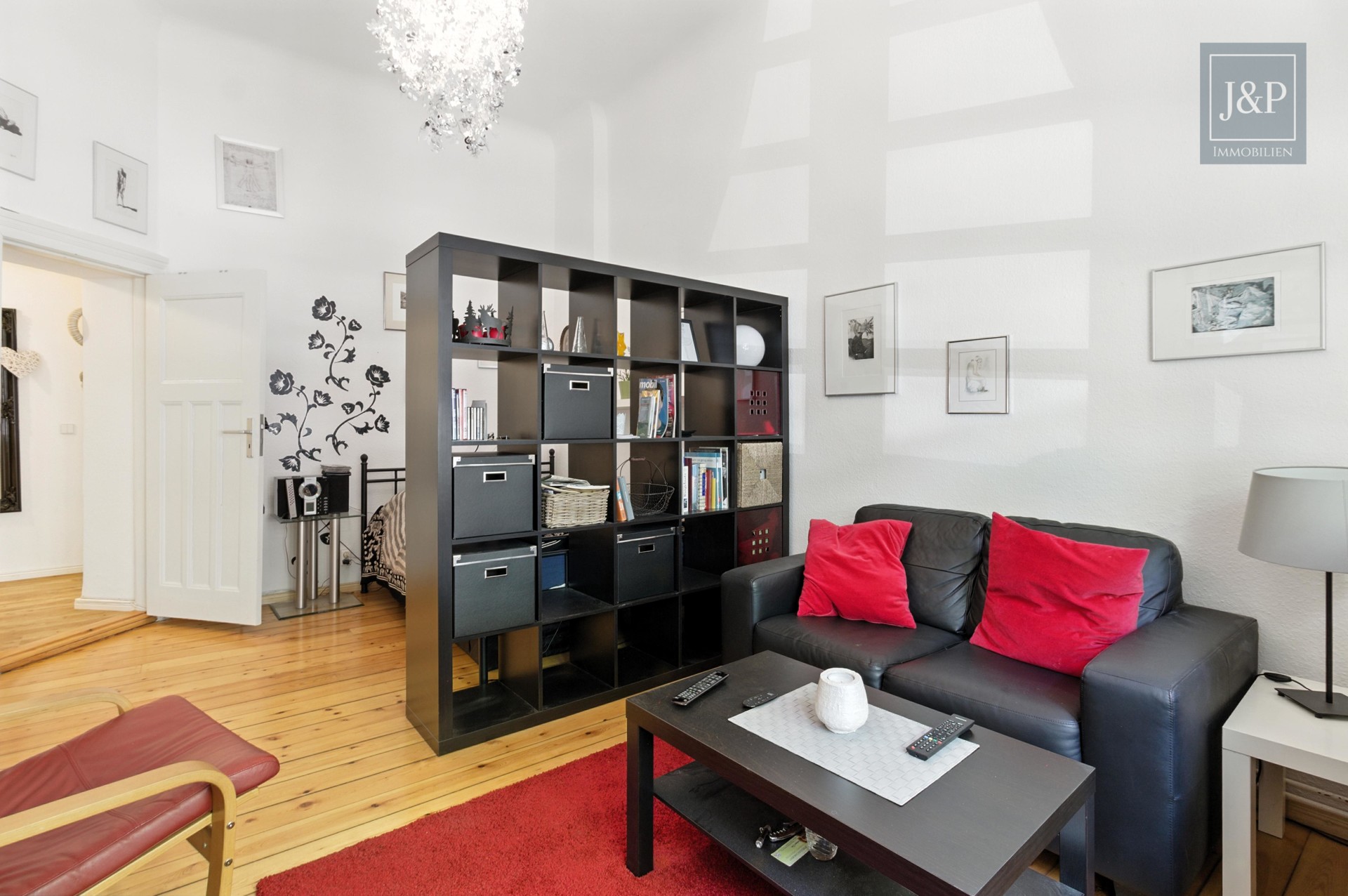 Bezugsfreie 2-Zi-EG-Wohnung mit Terrasse – Toplage nahe Helmholtzkiez - Schlafzimmer 1