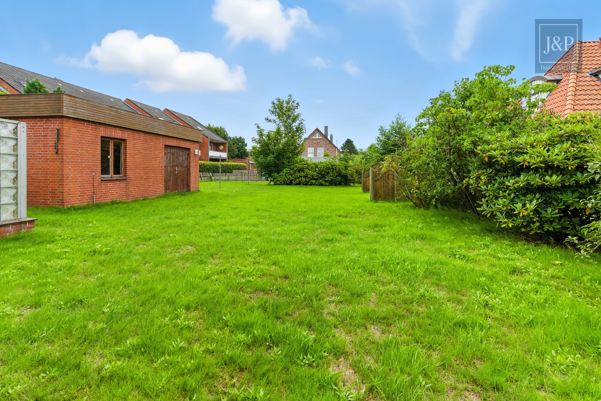 Sanierung oder Neubau? Genehmigung inkl. Ferienverm. erteilt! - Garten