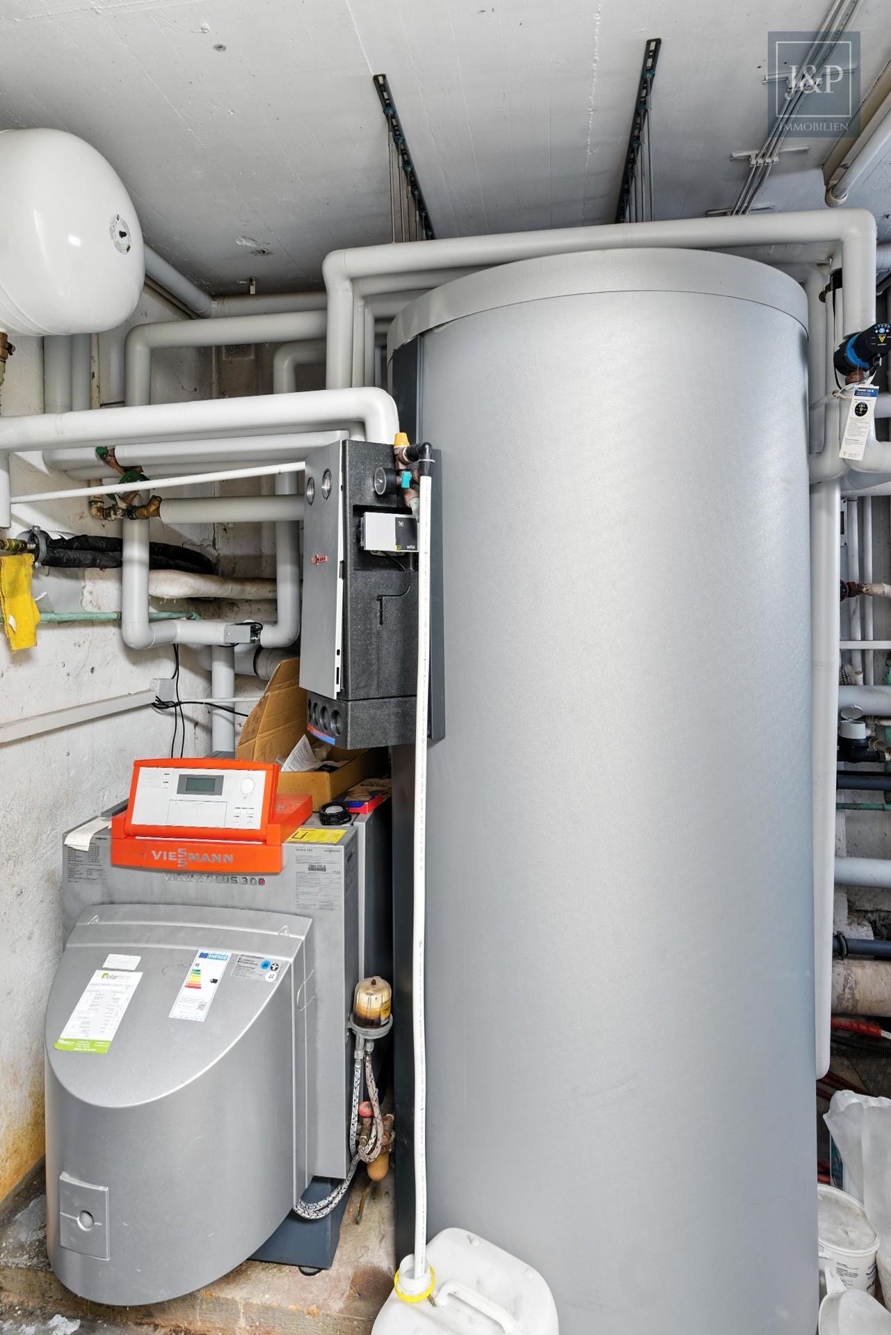 Wohnen in Top-Lage von Goldbach mit großem Grundstück! – Besonderes Wohnerlebnis im Architektenhaus - Heizung