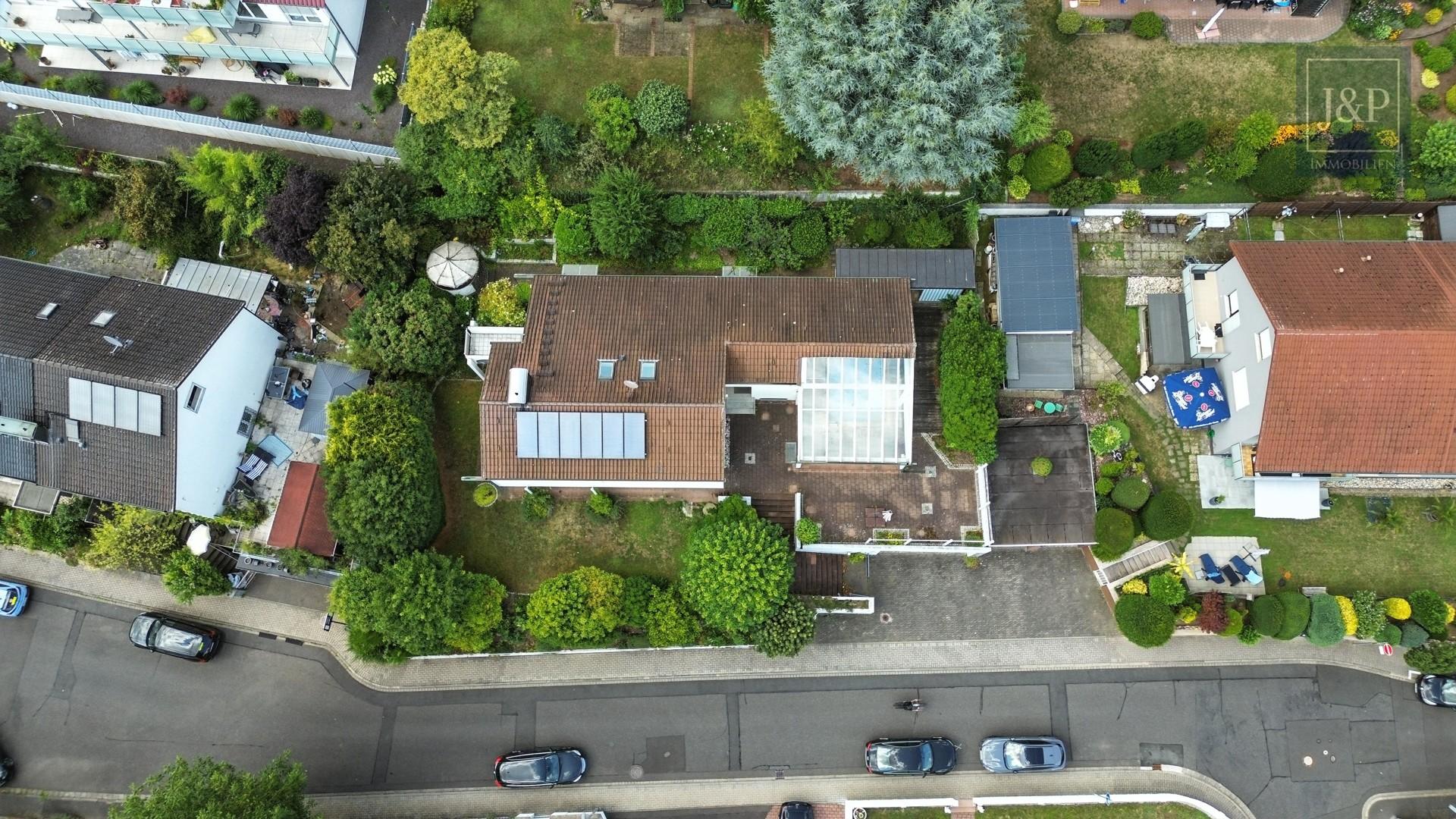 Wohnen in Top-Lage von Goldbach mit großem Grundstück! – Besonderes Wohnerlebnis im Architektenhaus - Grundstück