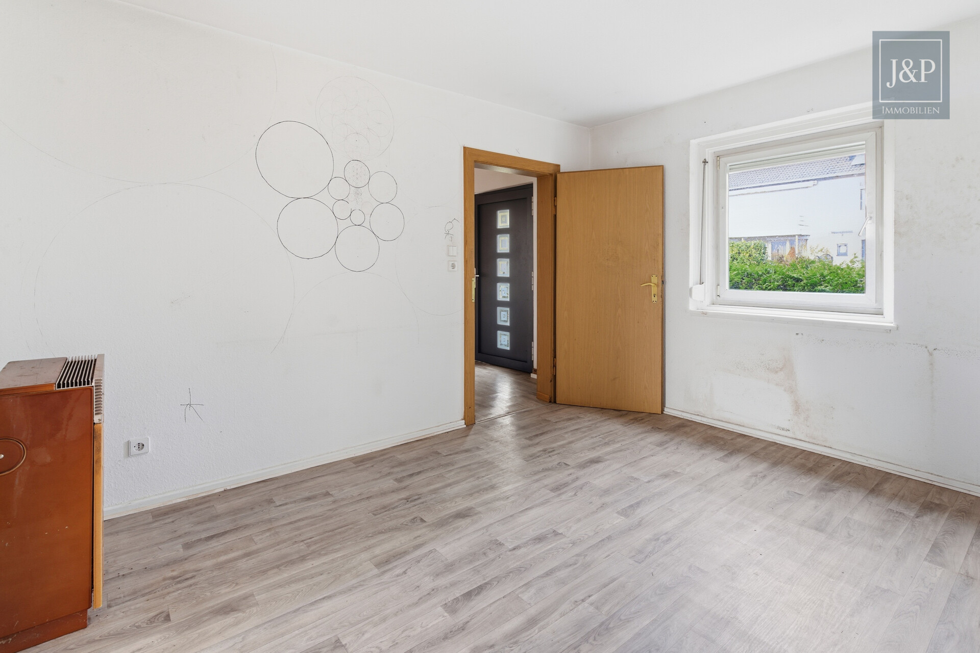 1-2 Familienhaus mit Ausbaureserve in ruhiger Lage im Streitwald - Wohnen EG