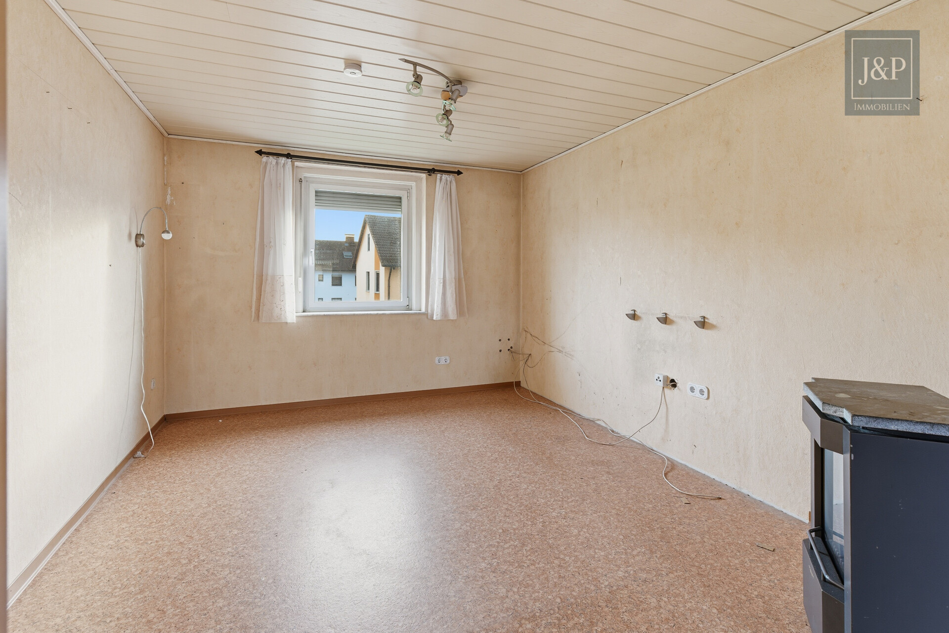 1-2 Familienhaus mit Ausbaureserve in ruhiger Lage im Streitwald - Wohnen OG