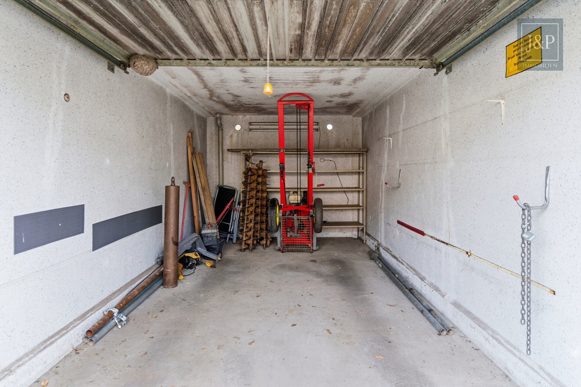 1-2 Familienhaus mit Ausbaureserve in ruhiger Lage im Streitwald - Garage