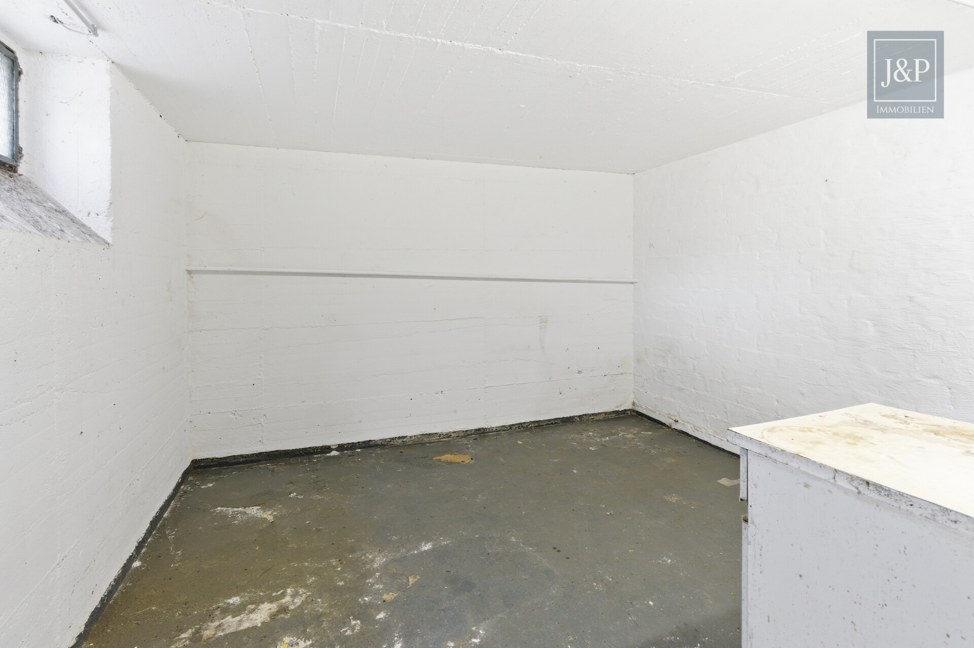 1-2 Familienhaus mit Ausbaureserve in ruhiger Lage im Streitwald - Kellerraum EG-Wohnung