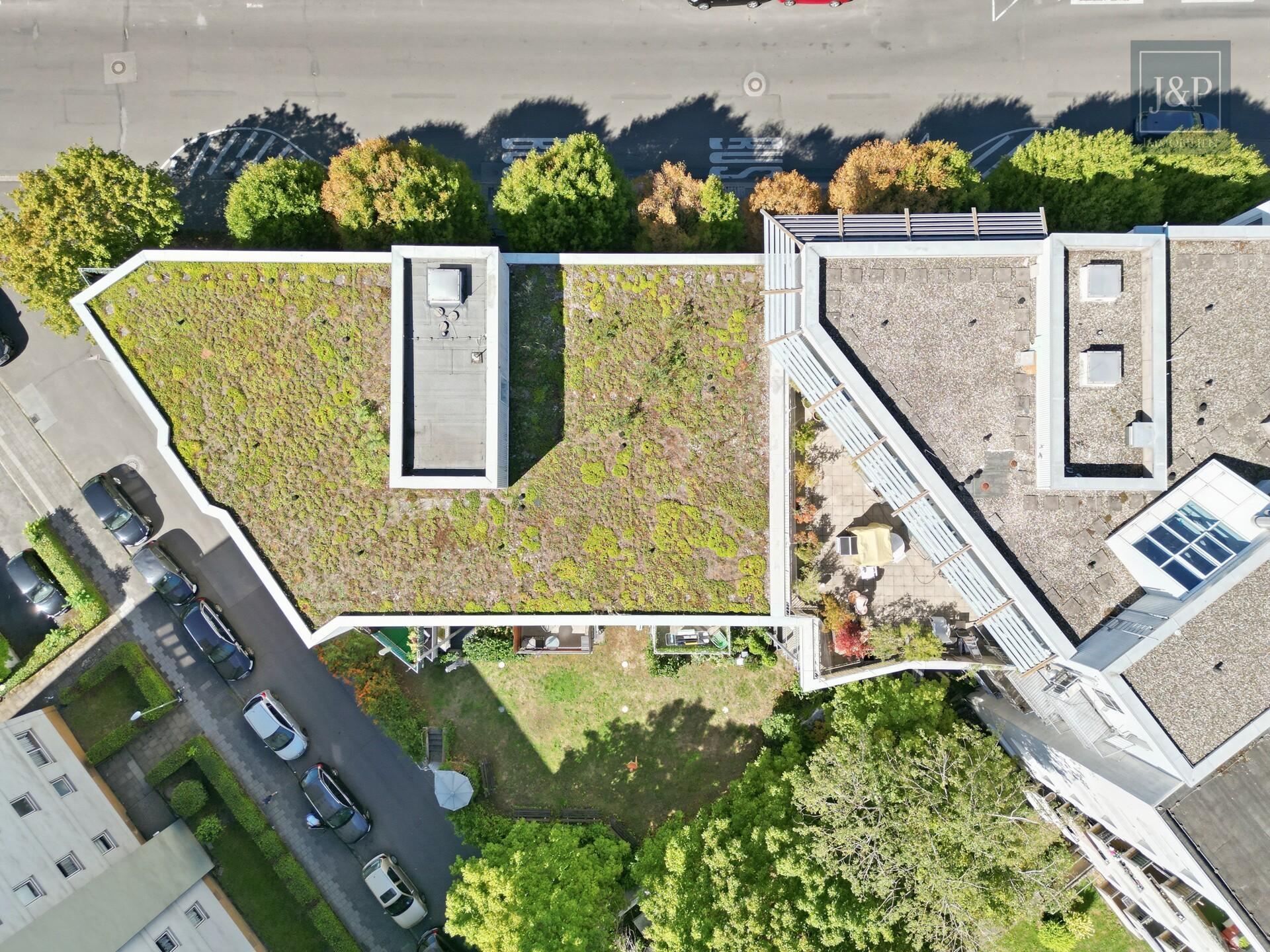 Ankommen und wohlfühlen: Helle 4-Zimmer-Wohnung mit Wintergarten & Balkon - Vogelperspektive