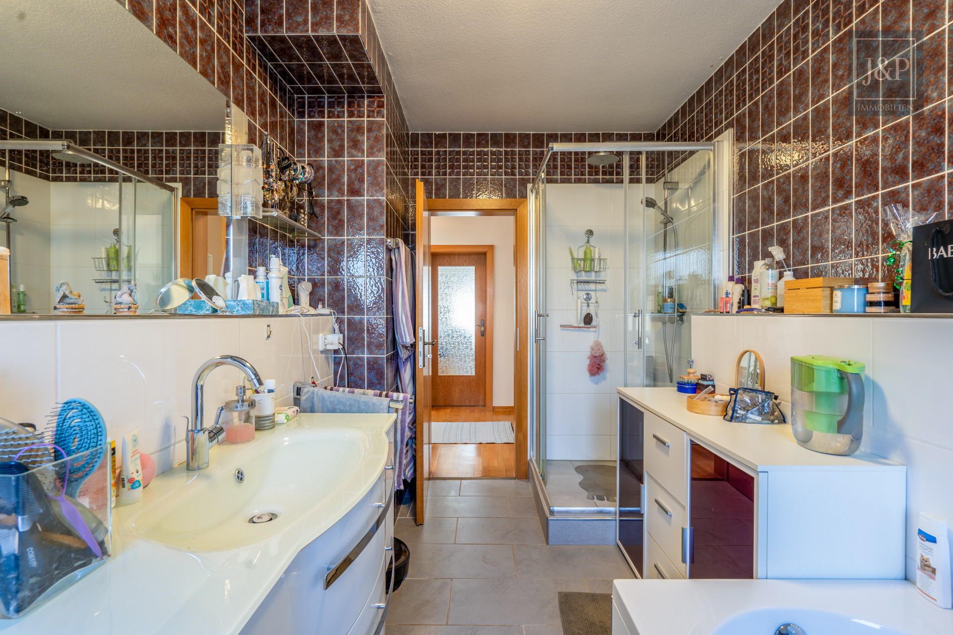 Energetisches RMH mit Wärmepumpe, separatem Gästebereich & Garten/Balkon mit Süd-Ost Ausrichtung - Badezimmer