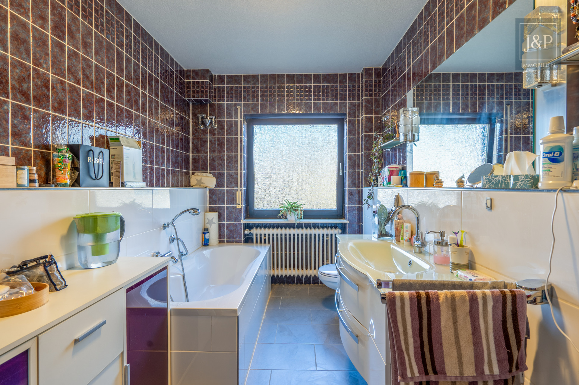 Energetisches RMH mit Wärmepumpe, separatem Gästebereich & Garten/Balkon mit Süd-Ost Ausrichtung - Badezimmer