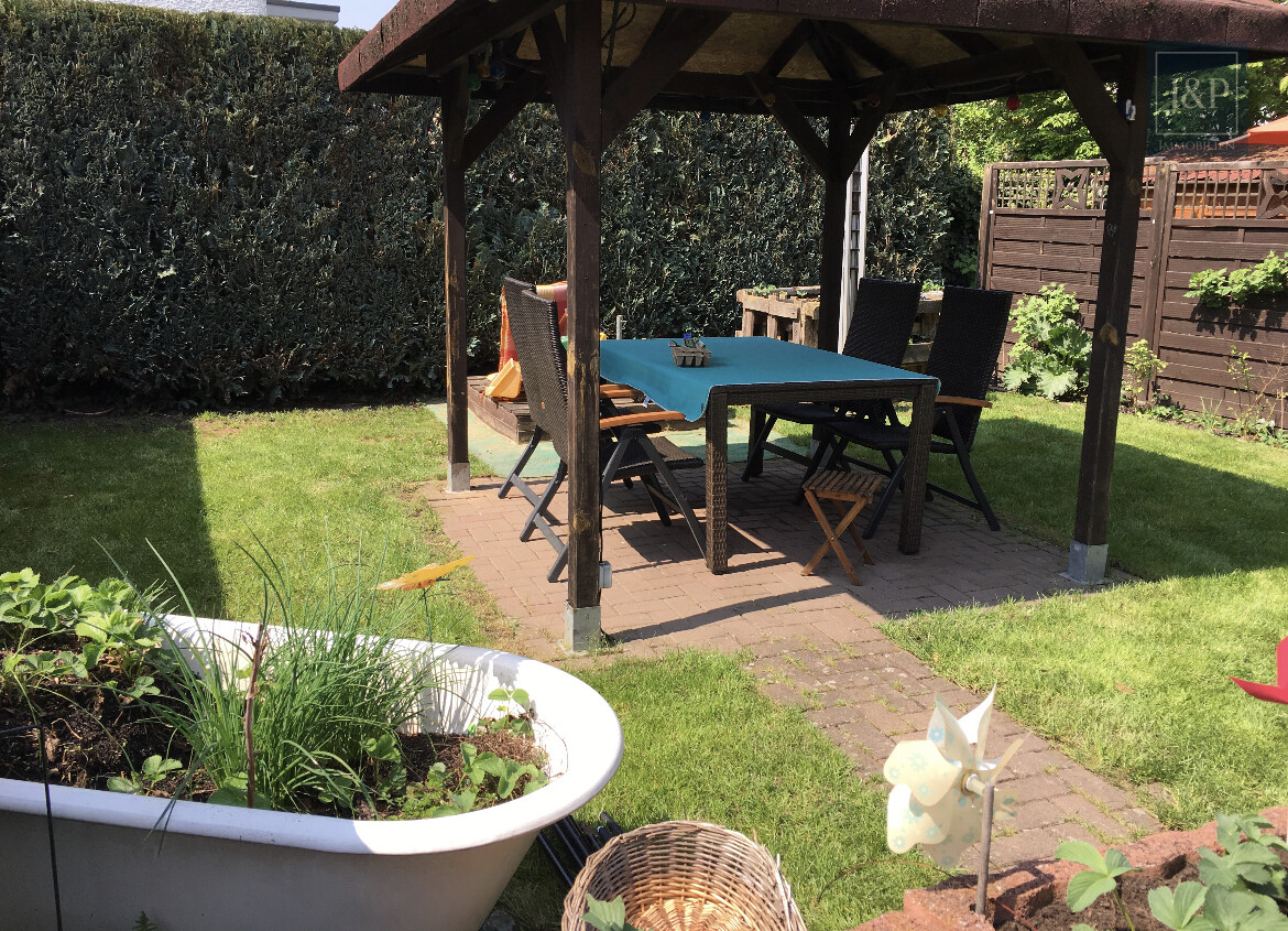 Familienfreundliche Doppelhaushälfte mit Westterrasse, Garten & Wallbox! - Garten
