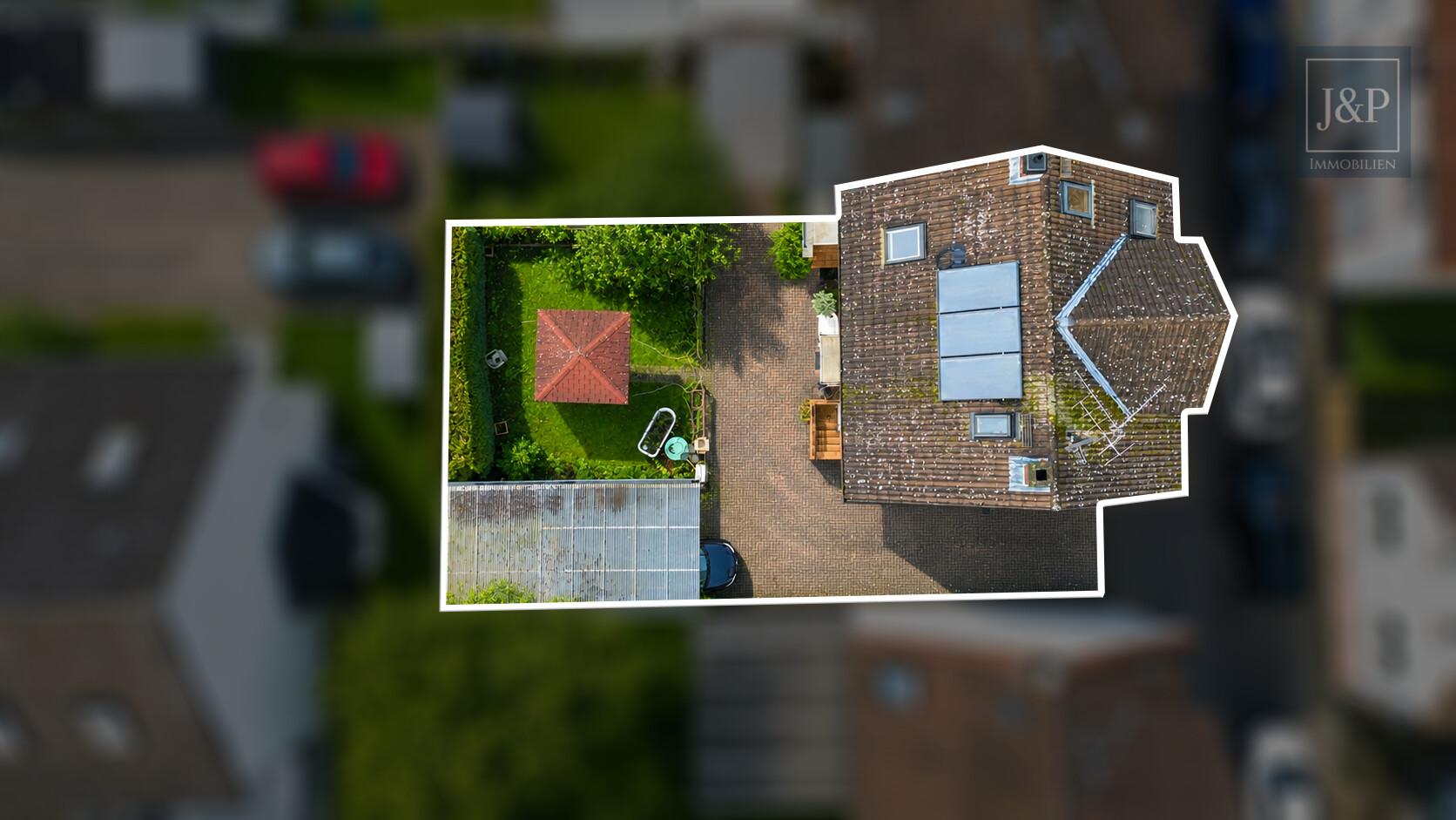Familienfreundliche Doppelhaushälfte mit Westterrasse, Garten & Wallbox! - Luftaufnahme