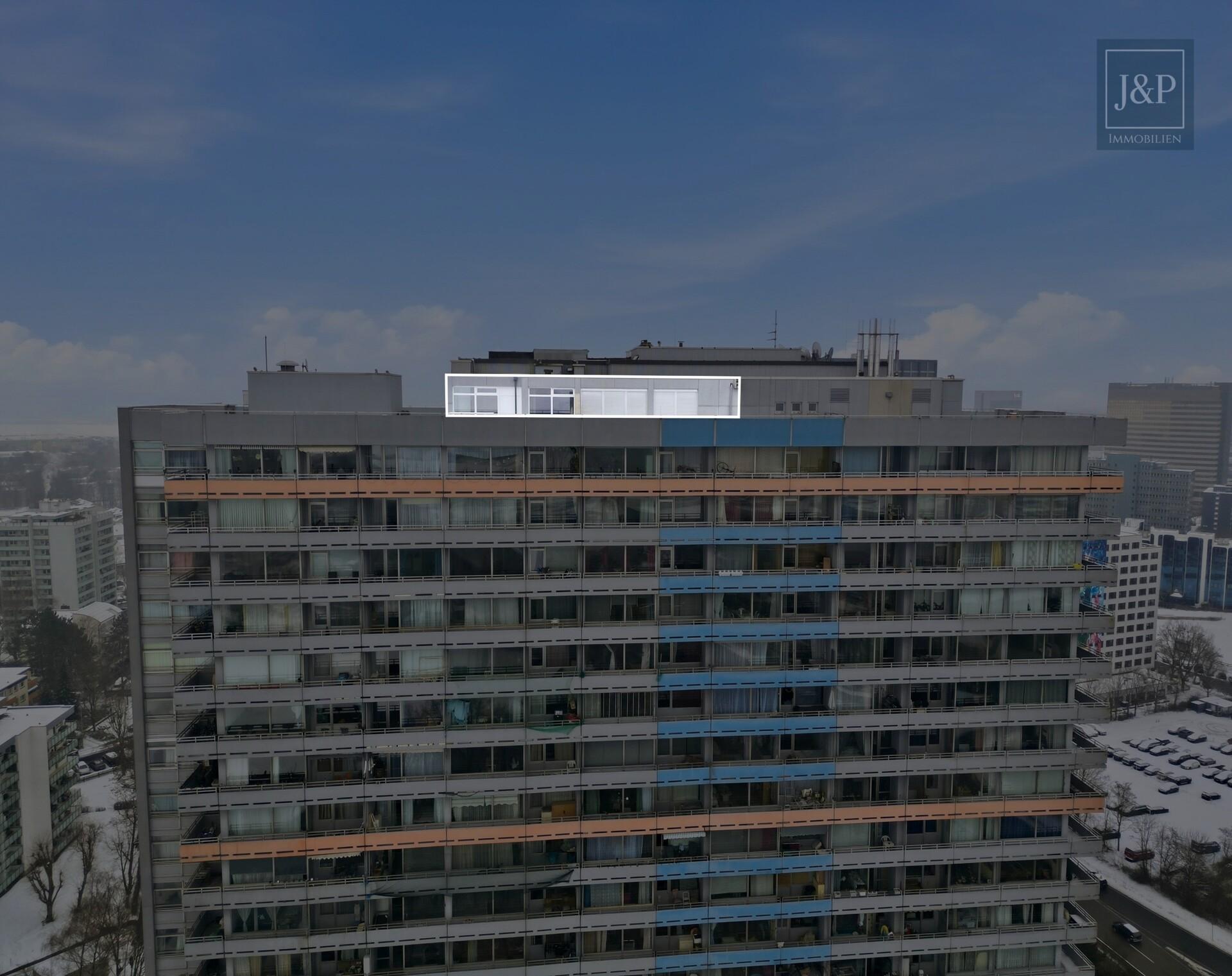 Luxus über den Dächern Eschborns - exklusives Architekten-Penthouse mit spektakulärem Ausblick - Penthouse im Gebäude