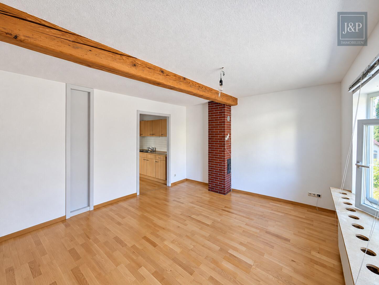 Viel Platz für Familie & Beruf: Fachwerkhaus mit Einliegerwohnung und Hof! - ELW: Schlafzimmer