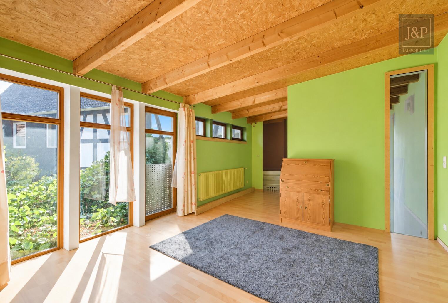 Viel Platz für Familie & Beruf: Fachwerkhaus mit Einliegerwohnung und Hof! - ELW: Galerie