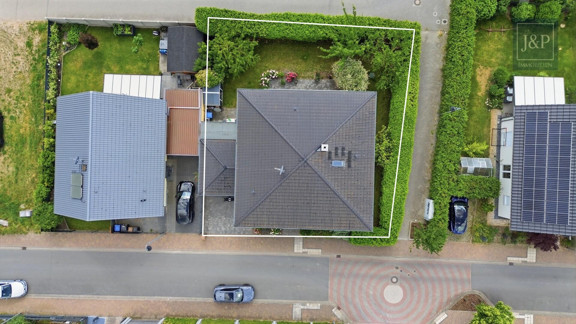 Luxuriöses EFH im Neubaugebiet von Crumstadt: Familientraum mit Weinkeller & große Empore - Grundstück