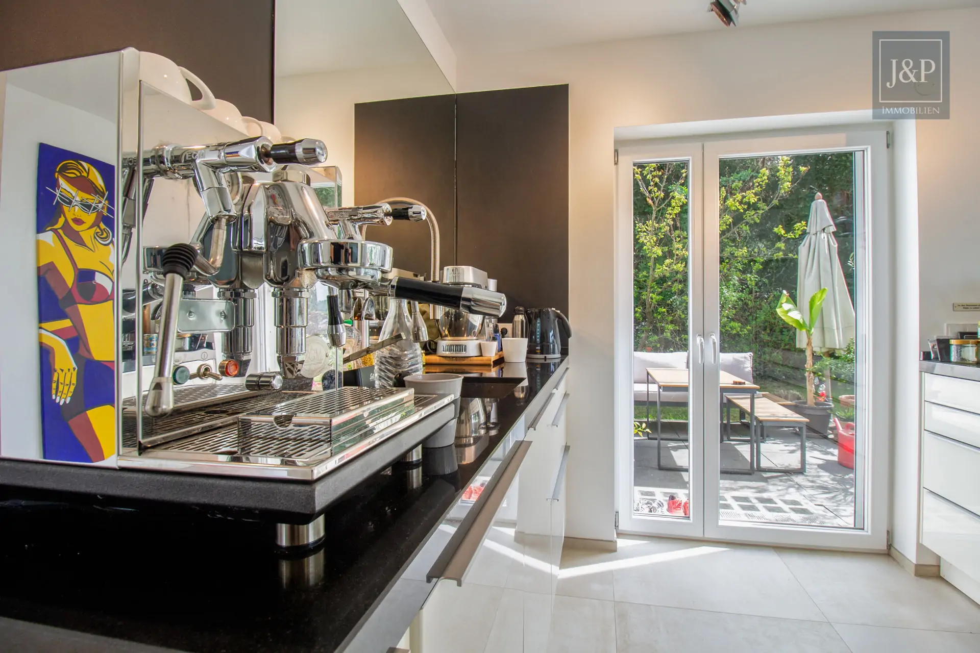 Vollsanierter Eigenheimtraum im Villenviertel! Atemberaubender Ausblick & beste Wohngegend - Küche