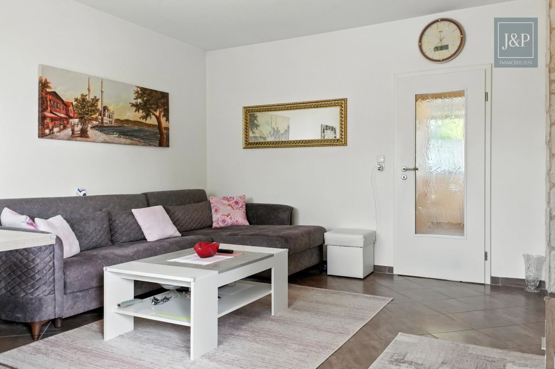 Hell, ruhig & gut gepflegt – Eigentumswohnung mit Wohlfühlfaktor! - Wohnzimmer