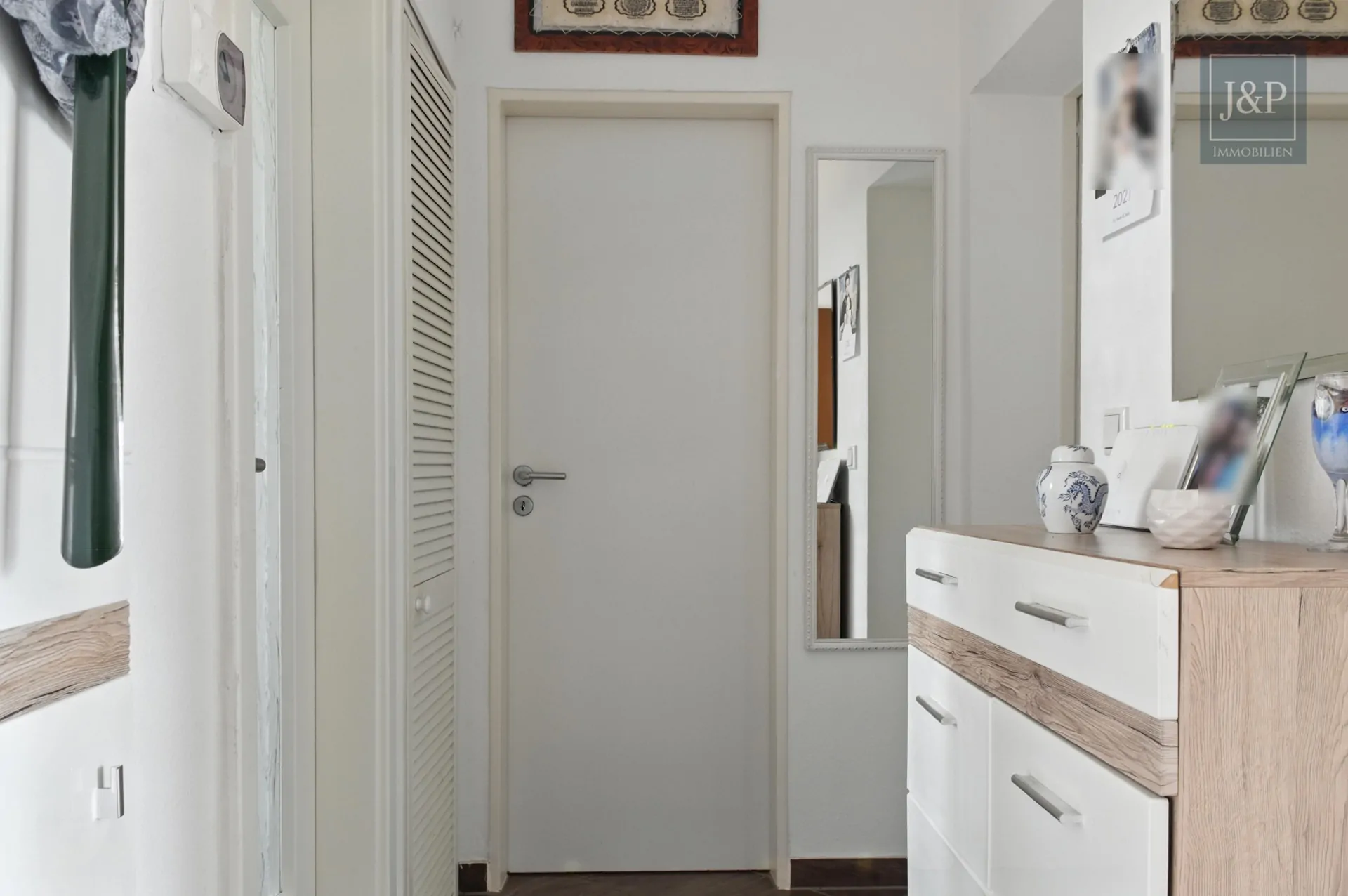 Hell, ruhig & gut gepflegt – Eigentumswohnung mit Wohlfühlfaktor! - Flur