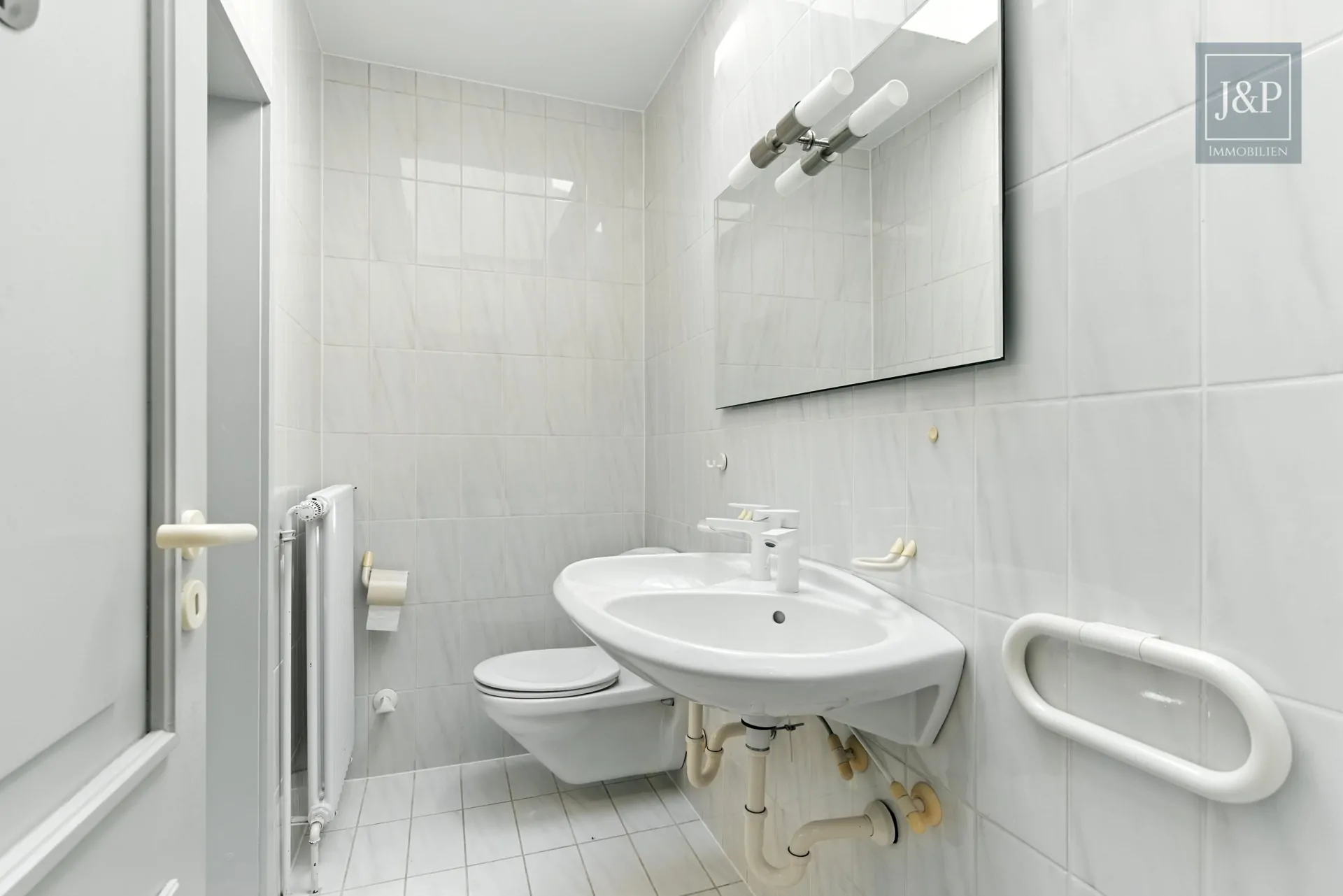 Bestlage von Goldbach! – Familienidylle trifft auf architektonischen Charme - OG Toilette