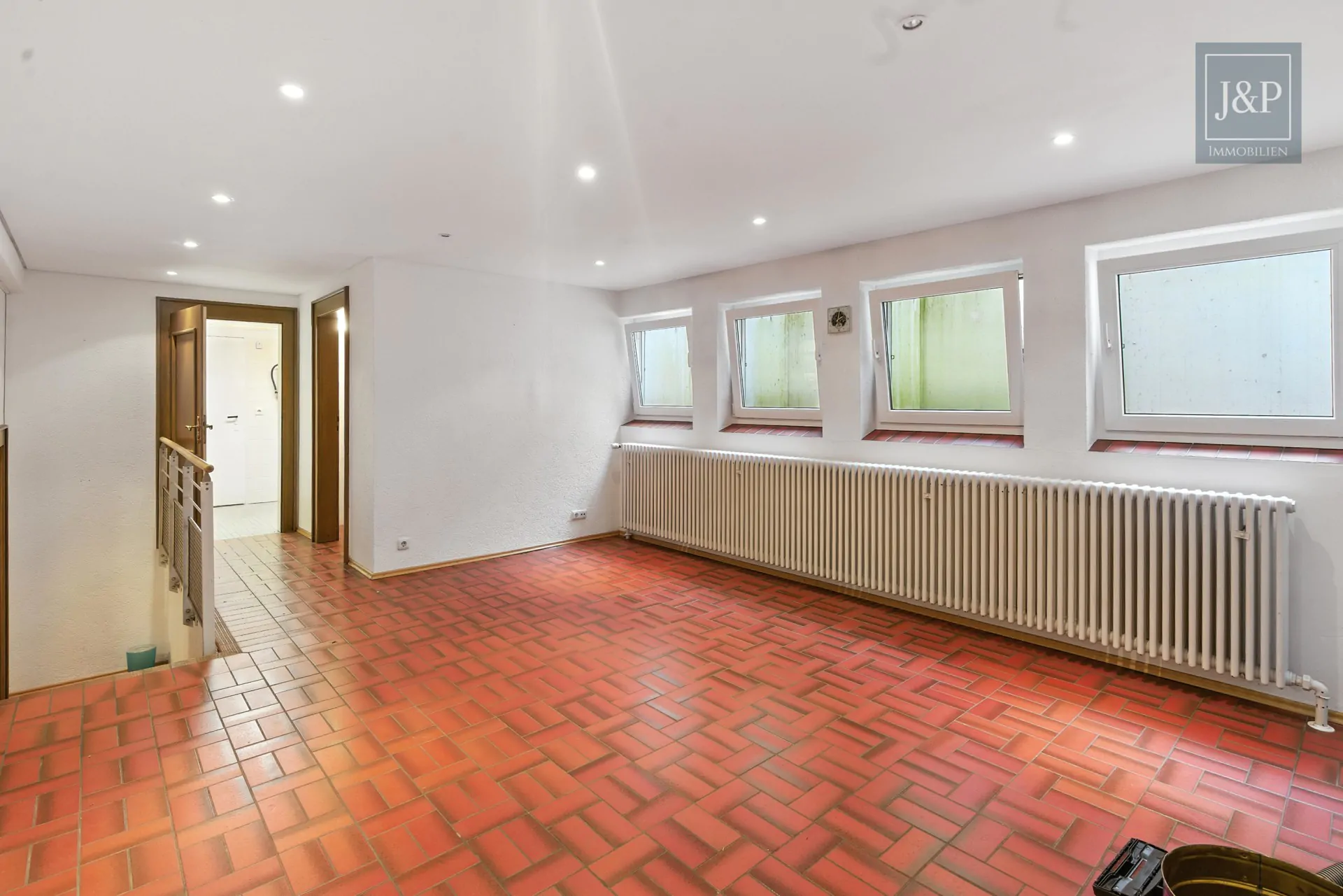 Bestlage von Goldbach! – Familienidylle trifft auf architektonischen Charme - UG Partyraum