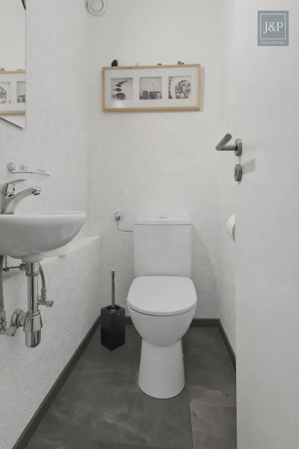 Maisonette in Feldrandlage – Balkon & Garage – sofort verfügbar - Gäste-WC