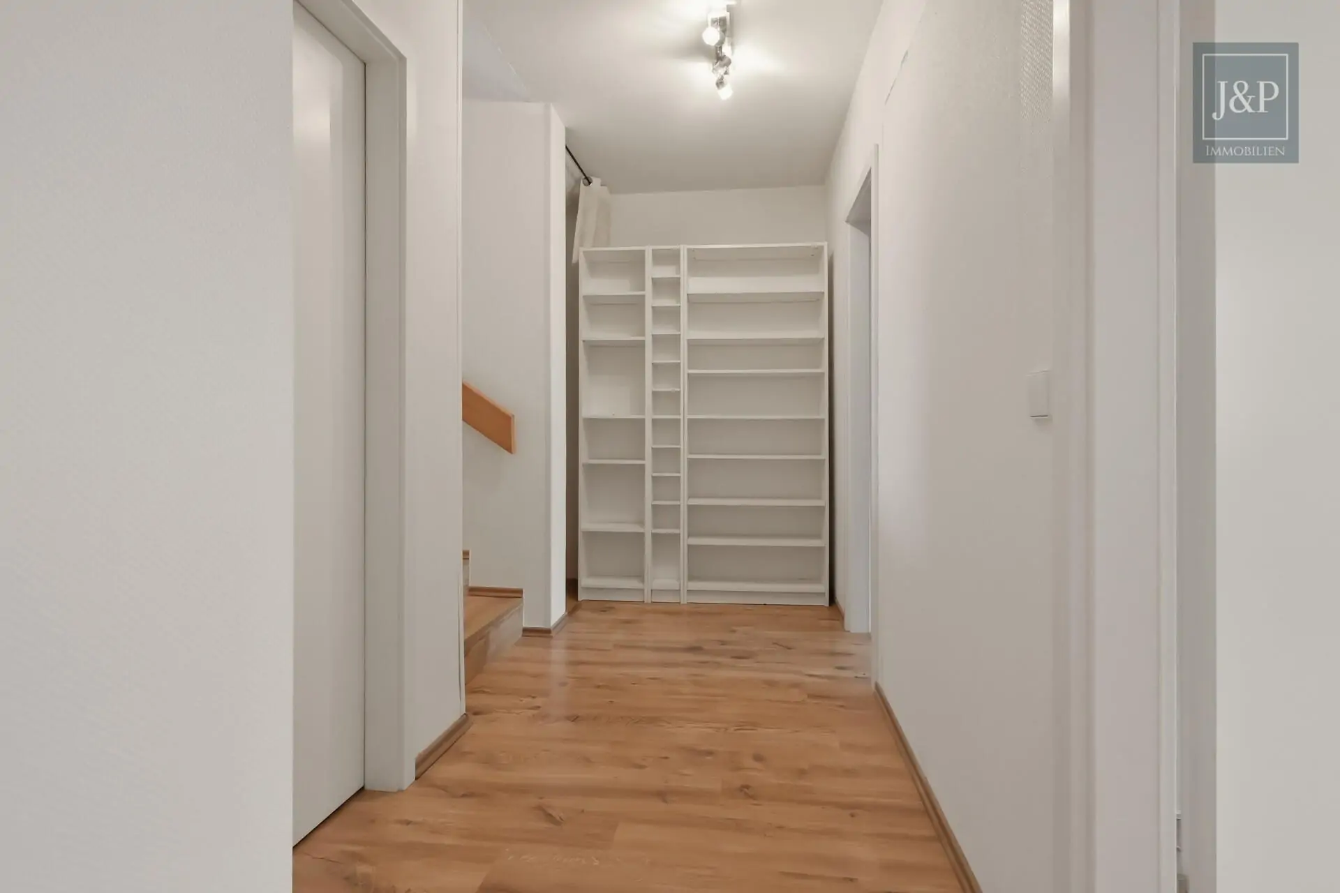 Maisonette in Feldrandlage – Balkon & Garage – sofort verfügbar - UntererFlur