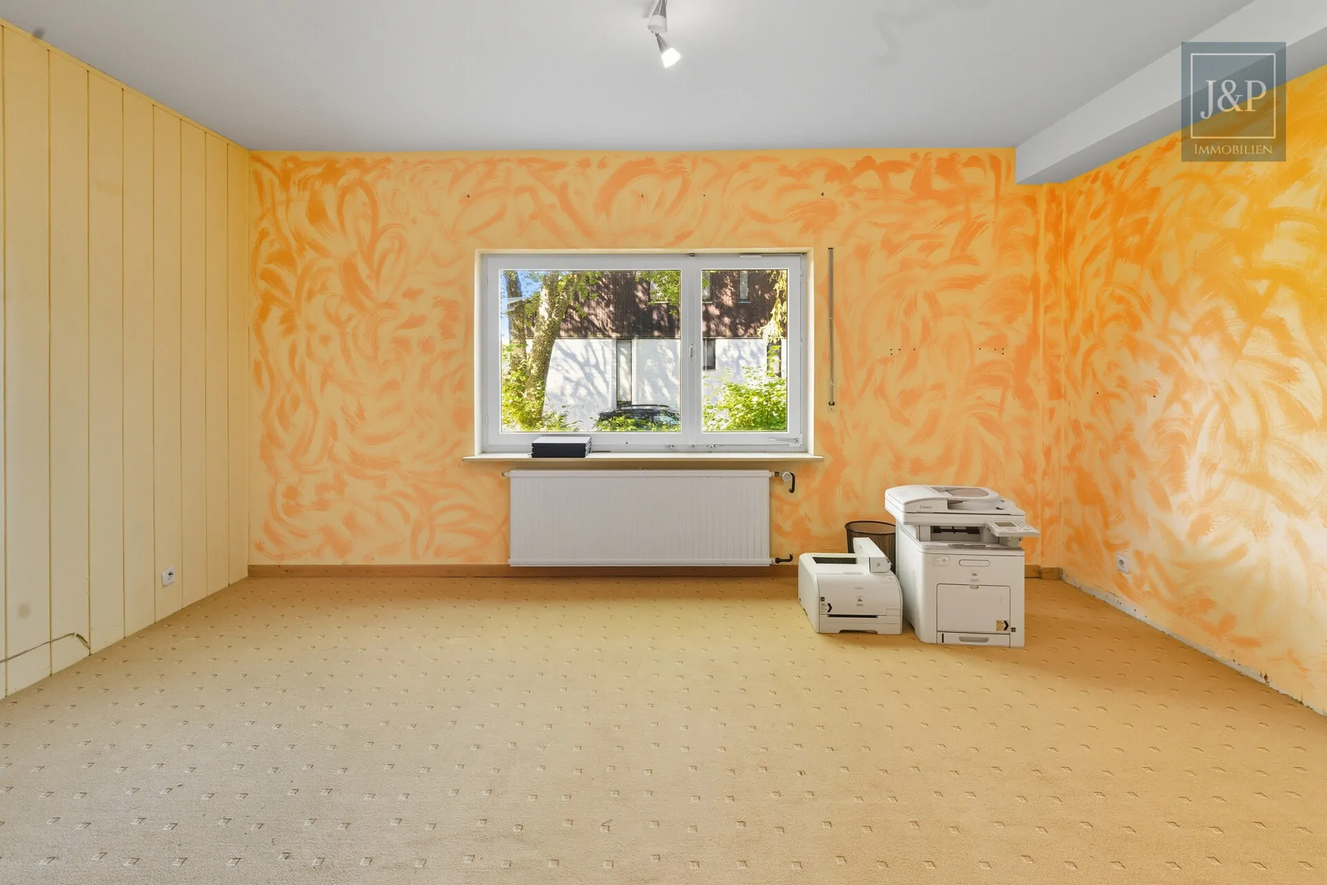 Sonnige Lage auf der Hegewiese. Großes Anwesen mit altem Baumbestand + Ausbaureserve (ZFH/EFH) - Zimmer 1 UG