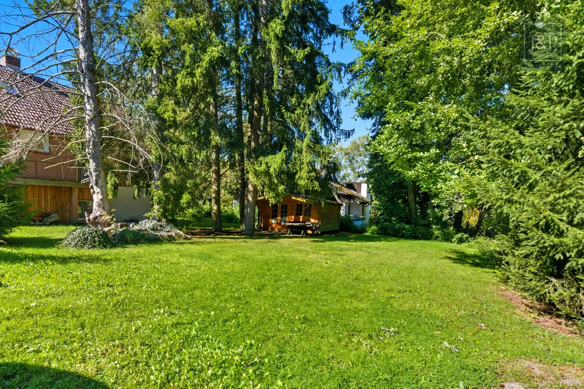 Sonnige Lage auf der Hegewiese. Großes Anwesen mit altem Baumbestand + Ausbaureserve (ZFH/EFH) - Garten