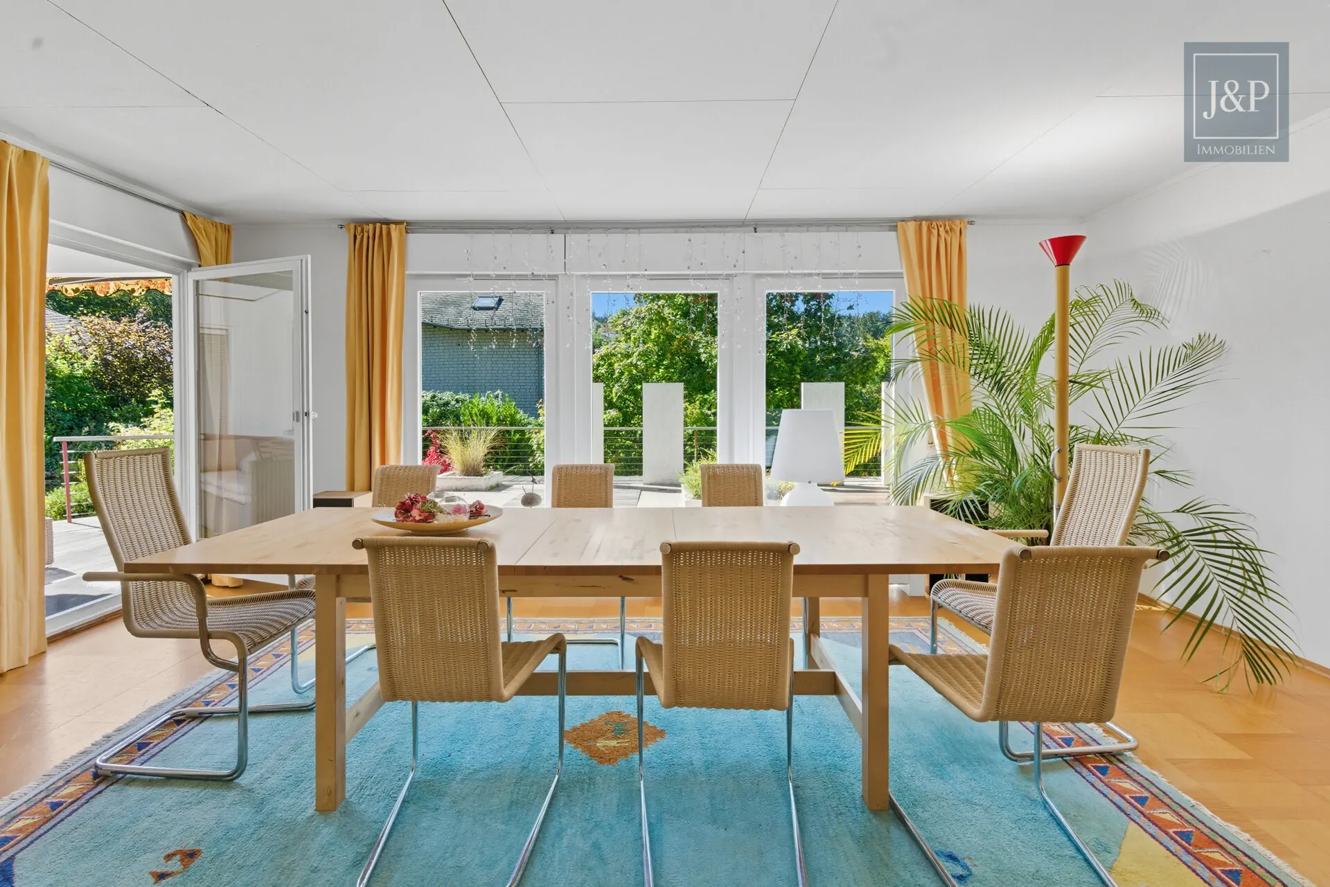 Sonnige Lage auf der Hegewiese. Großes Anwesen mit altem Baumbestand + Ausbaureserve (ZFH/EFH) - Essen EG