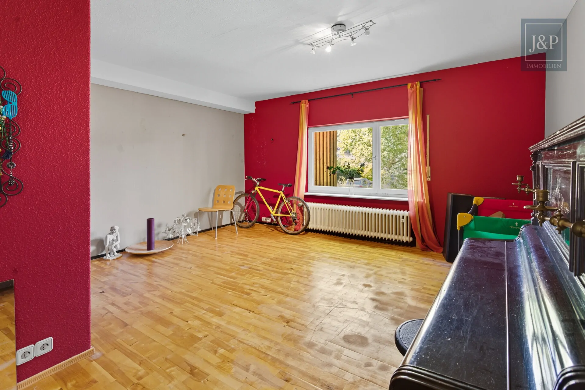 Sonnige Lage auf der Hegewiese. Großes Anwesen mit altem Baumbestand + Ausbaureserve (ZFH/EFH) - Zimmer 2 UG