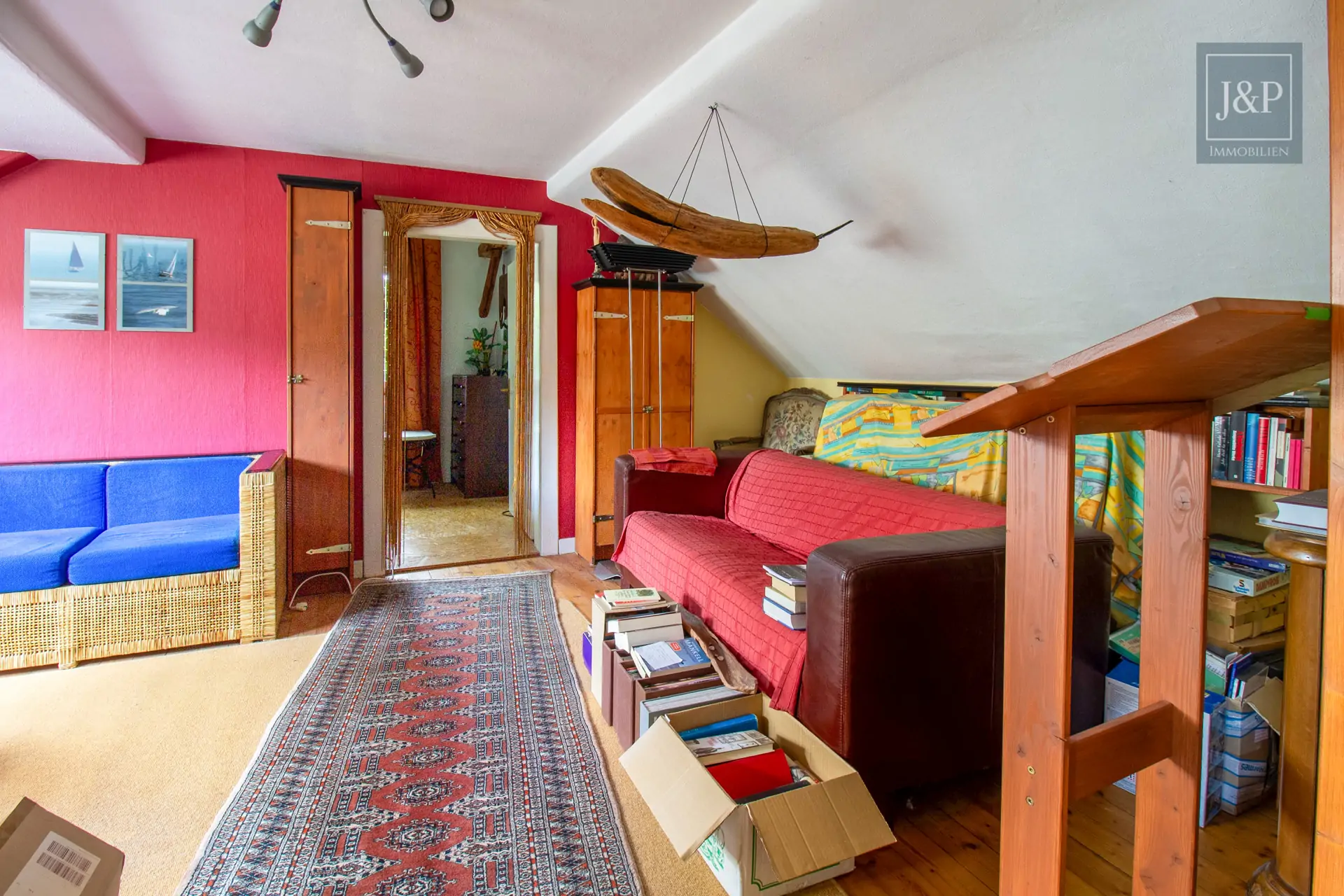 Reserviert! - Schönes Einfamilienhaus mit großem Grundstück und ausgebautem Nebengebäude. - Ruhige & zentrale Lage - Hobby 9