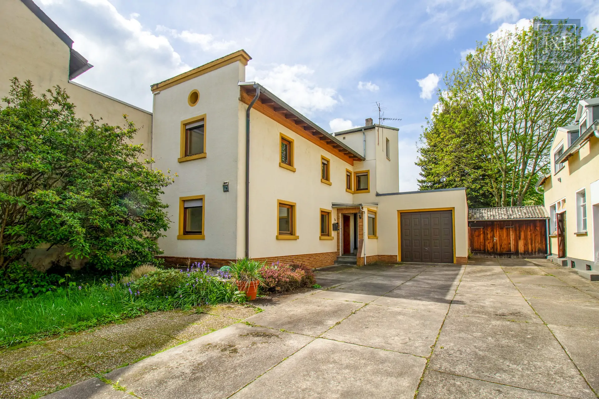 Reserviert! - Schönes Einfamilienhaus mit großem Grundstück und ausgebautem Nebengebäude. - Ruhige & zentrale Lage - _Nr. 7a